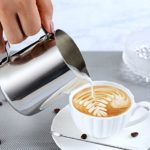 KimKing 350ml Bricco da latte Lattiera per cappuccino in Acciaio Inox Caffè Latte Art Bilance di misurazione di due lati